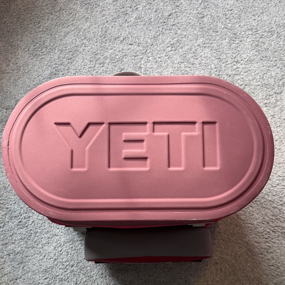YETI Vibrant Harvest Red and Grey Tote - Picture 7 of 9